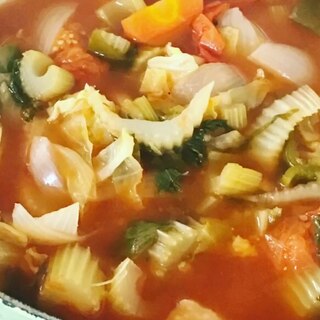 トマトたっぷり野菜スープ